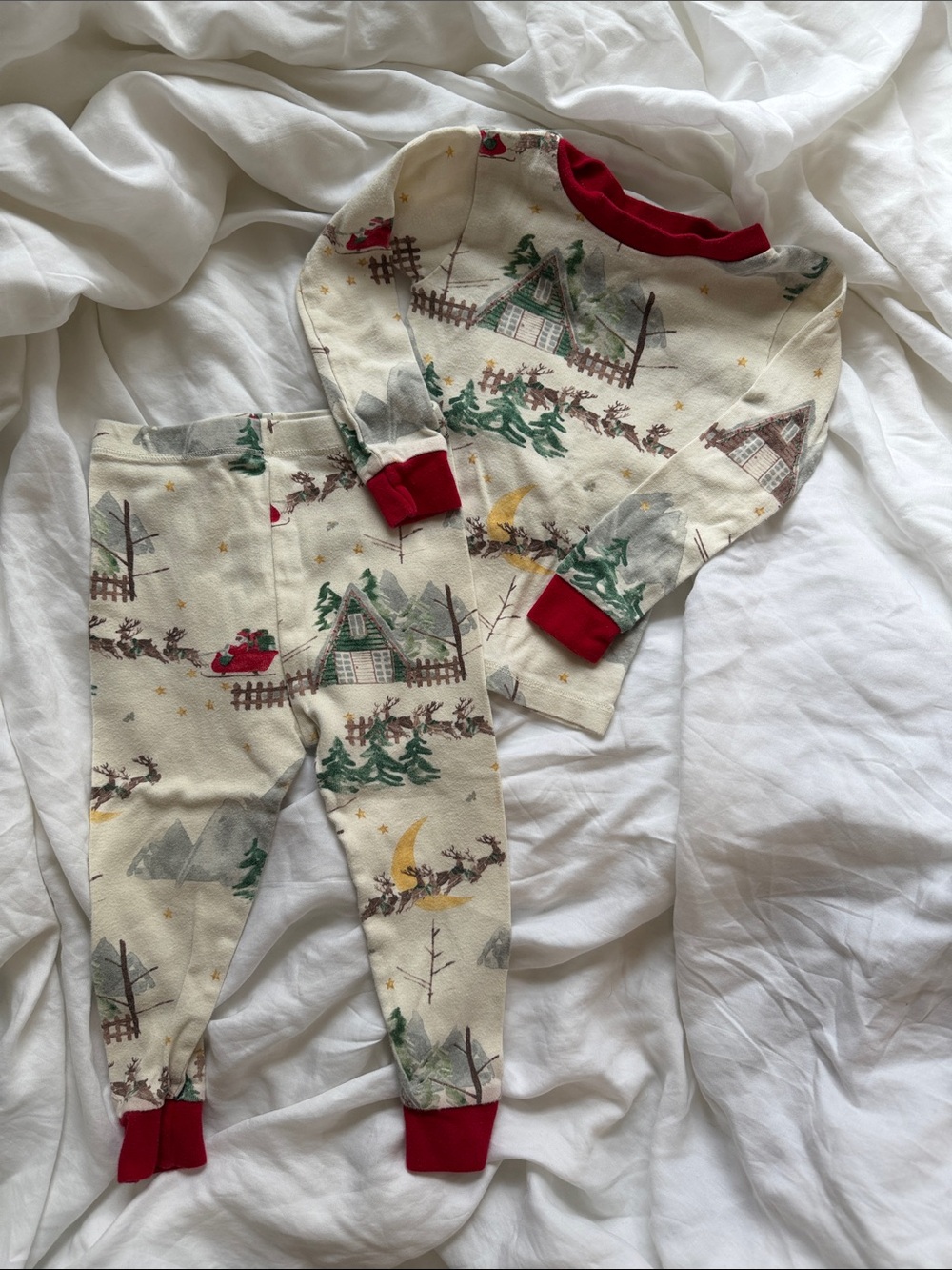 Burt's Bees Baby Cream and Red Holiday Sleep Set